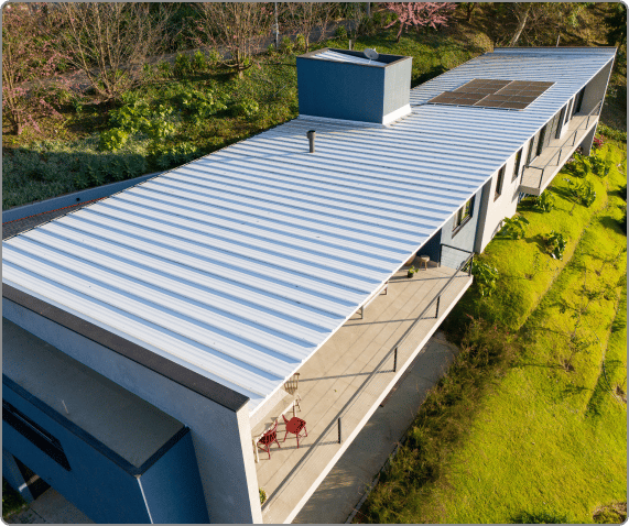 Telha Kingspan KS Trapezoidal cor alumínio – cobertura MG