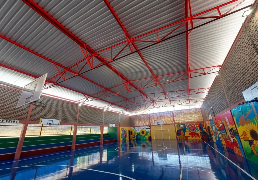 Cobertura Poliesportiva